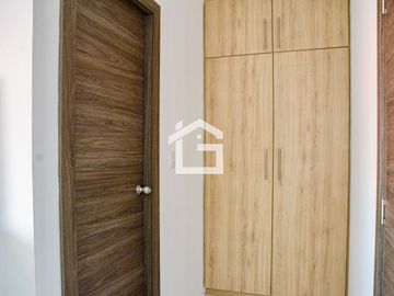 Casa en Venta en Urbanización Miracielo, Machala – Modelo Adry