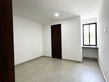 CASA EN VENTA con recámara planta baja SIERRA NOGAL