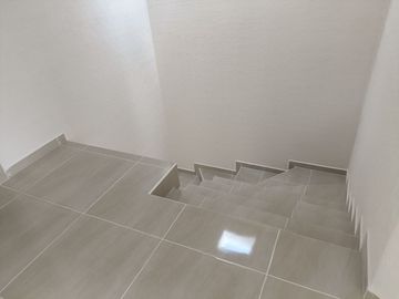 VENTA DE CASA NUEVA EN GRANJAS BANTHI