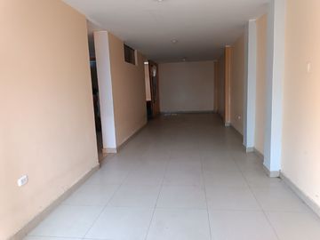 Casa de 2 pisos con terreno adicional y renta mensual – Centro de Guadalupe