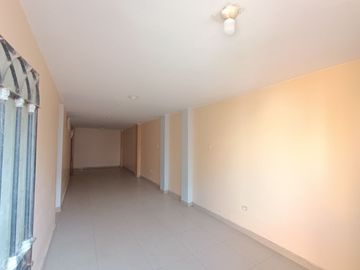 Casa de 2 pisos con terreno adicional y renta mensual – Centro de Guadalupe