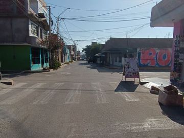 Casa de 2 pisos con terreno adicional y renta mensual – Centro de Guadalupe