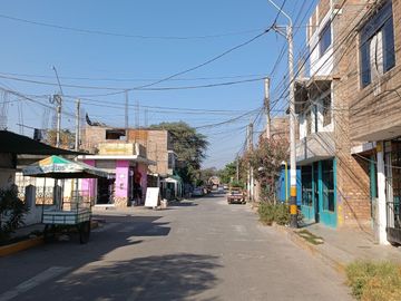 Casa de 2 pisos con terreno adicional y renta mensual – Centro de Guadalupe