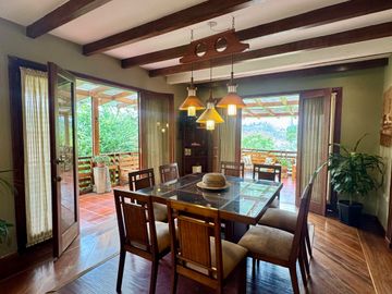 CASA Espaciosa con vista Panorámica EN VENTA sector Castilla Cruz-El Valle