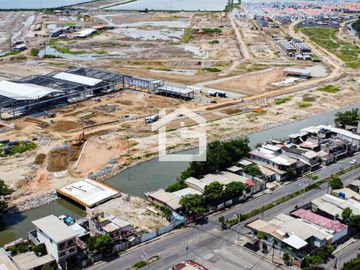 Local comercial + Departamento en Venta en Urbanización Miracielo, Machala