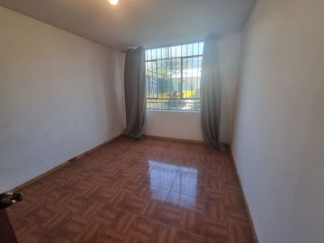 LINDO DPTO EN 1ER PISO 90M2 AV MELGAREJO - LA MOLINA