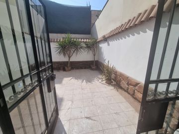 LINDO DPTO EN 1ER PISO 90M2 AV MELGAREJO - LA MOLINA