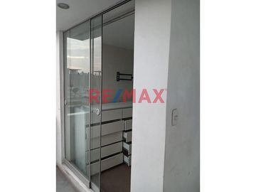 Casa Semiamoblada Y Remodelada De 3 Pisos Mas Terraza En Condominio