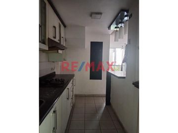 Casa Semiamoblada Y Remodelada De 3 Pisos Mas Terraza En Condominio