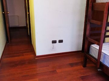 VENTA IMPERDIBLE - METRO LOS LEONES DEPARTAMENTO HERMOSO