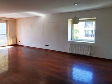 VENTA IMPERDIBLE - METRO LOS LEONES DEPARTAMENTO HERMOSO