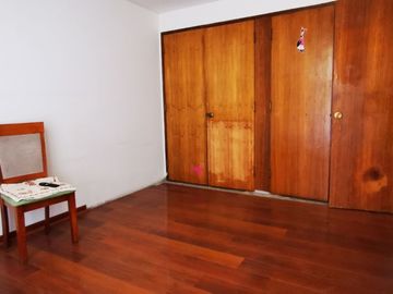 VENTA IMPERDIBLE - METRO LOS LEONES DEPARTAMENTO HERMOSO