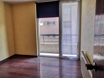 VENTA IMPERDIBLE - METRO LOS LEONES DEPARTAMENTO HERMOSO