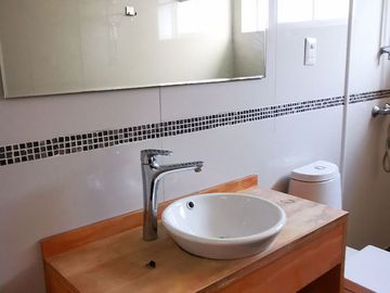 VENTA IMPERDIBLE - METRO LOS LEONES DEPARTAMENTO HERMOSO