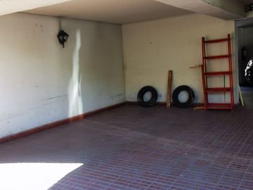 VENTA IMPERDIBLE - METRO LOS LEONES DEPARTAMENTO HERMOSO