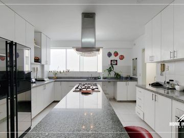 SAN BORJA - DUPLEX EN VENTA EN CHACARILLA DEL ESTANQUE