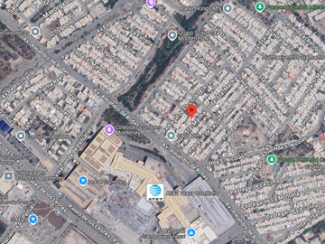 Venta de Casa en Remate, en Zona Exclusiva estratégicamente ubicada, Col. Cumbres, Monterrey Nuevo León