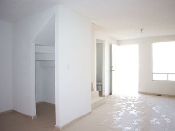 CASA EN VENTA EN HACIENDA DEL BOSQUE TECAMAC