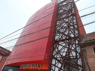 EDIFICIO COMERCIAL EN VENTA EN CD LAGO NEZAHUALCOYOTL