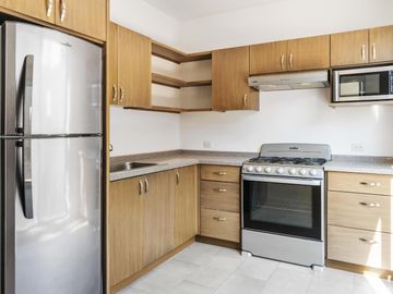 Camino del Mar – Townhouses de 2 niveles con rooftop y vista al océano 🌊🏡