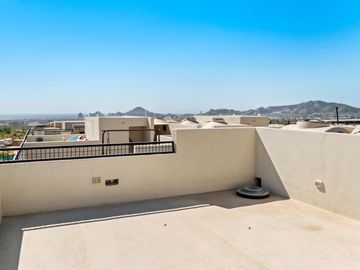 Camino del Mar – Townhouses de 2 niveles con rooftop y vista al océano 🌊🏡