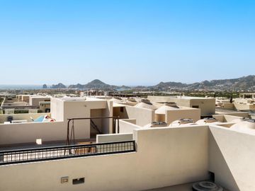 Camino del Mar – Townhouses de 2 niveles con rooftop y vista al océano 🌊🏡