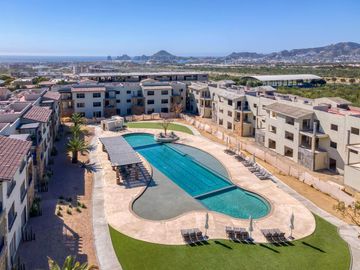 Camino del Mar – Townhouses de 2 niveles con rooftop y vista al océano 🌊🏡