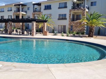 Camino del Mar – Townhouses de 2 niveles con rooftop y vista al océano 🌊🏡