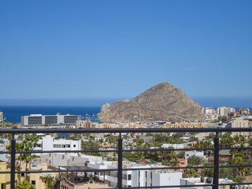 Rooftop + mar + ubicación: el combo perfecto en Luxotica III