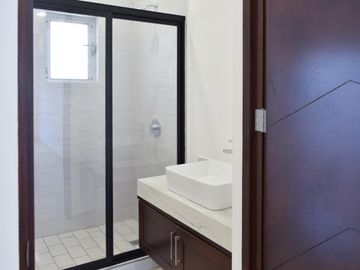 Rooftop + mar + ubicación: el combo perfecto en Luxotica III