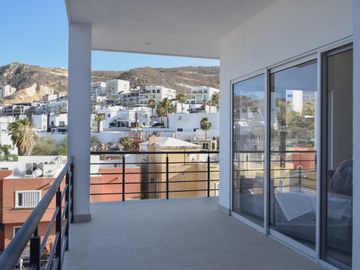 Rooftop + mar + ubicación: el combo perfecto en Luxotica III