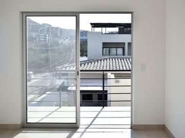 Rooftop + mar + ubicación: el combo perfecto en Luxotica III