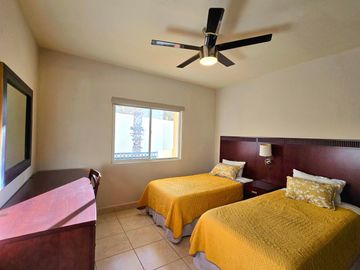 Villa Dorada! Departamento Centrico a tan solo 10 minutos de la Marina en Los Cabos!