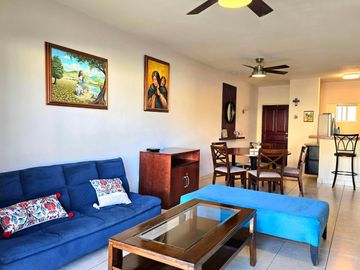Villa Dorada! Departamento Centrico a tan solo 10 minutos de la Marina en Los Cabos!