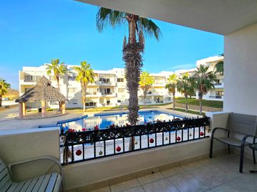Villa Dorada! Departamento Centrico a tan solo 10 minutos de la Marina en Los Cabos!