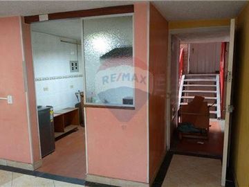 VENDO APARTAMENTO BARRIO RESURRECION
