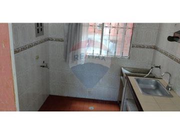 VENDO APARTAMENTO BARRIO RESURRECION