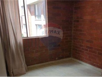 VENDO APARTAMENTO BARRIO RESURRECION