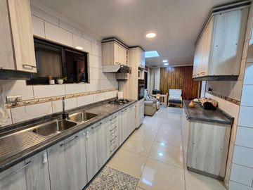 Amplia Casa Villa Brisas de la Ribera