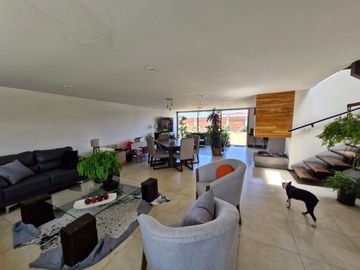 VENTA EN BOSQUES DE LAS FUENTES CALIMAYA, JARDIN CON MAS DE 350m2