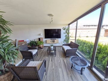 VENTA EN BOSQUES DE LAS FUENTES CALIMAYA, JARDIN CON MAS DE 350m2