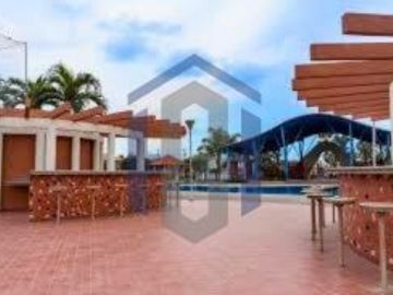 Casa de 2 plantas en venta - Urb. Cataluña, Samborondón, Ecuador