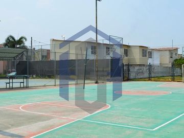 Casa de 2 plantas en venta - Urb. Cataluña, Samborondón, Ecuador