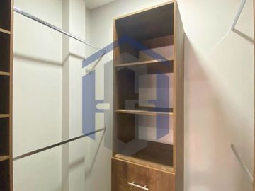 Casa de 2 plantas en venta - Urb. Cataluña, Samborondón, Ecuador