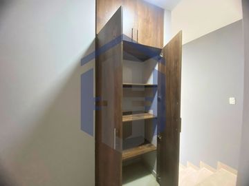 Casa de 2 plantas en venta - Urb. Cataluña, Samborondón, Ecuador