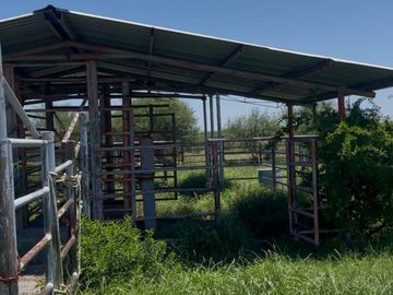 RANCHO EN VENTA EN GRAL TERAN, NUEVO LEON, A 26 KMS DEL CENTRO DEL MUNICIPIO, TIERRAS MUY FERTILES, ABUNDANTE AGUA, FLORA Y FAUNA, 243 HAS A P CERRADA