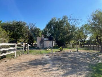 RANCHO EN VENTA EN GRAL TERAN, NUEVO LEON, A 24 KMS DEL CENTRO DEL MPO, TIERRAS MUY FERTILES, ABUNDANTE AGUA, FLORA Y FAUNA, 594 HAS, COLINDA CON RIO