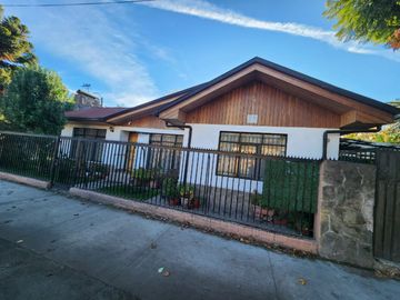 Se vende casa en Lontue, Molina