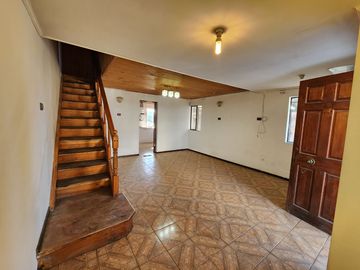 Se vende casa en Villa Las Rosas, Lontue, Molina