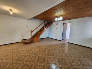 Se vende casa en Villa Las Rosas, Lontue, Molina